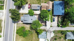 Exterior - Near Indiana Dunes & Beaches, House sleeps 8, Yes to Pets, Private backyard (Michigan City)