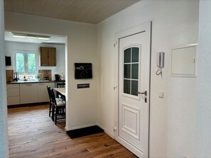 Kühlschrank, Ofen, Herdplatte, Geschirrspüler