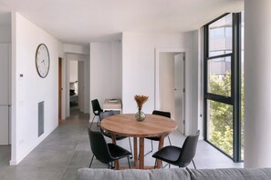 Apartment | 2 bedrooms, Internet