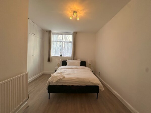 1 bedroom, iron/ironing board, WiFi, bed sheets