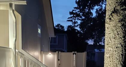 Descanso Oaks: Cozy Beach Retreat 4BR Home with Private Pool