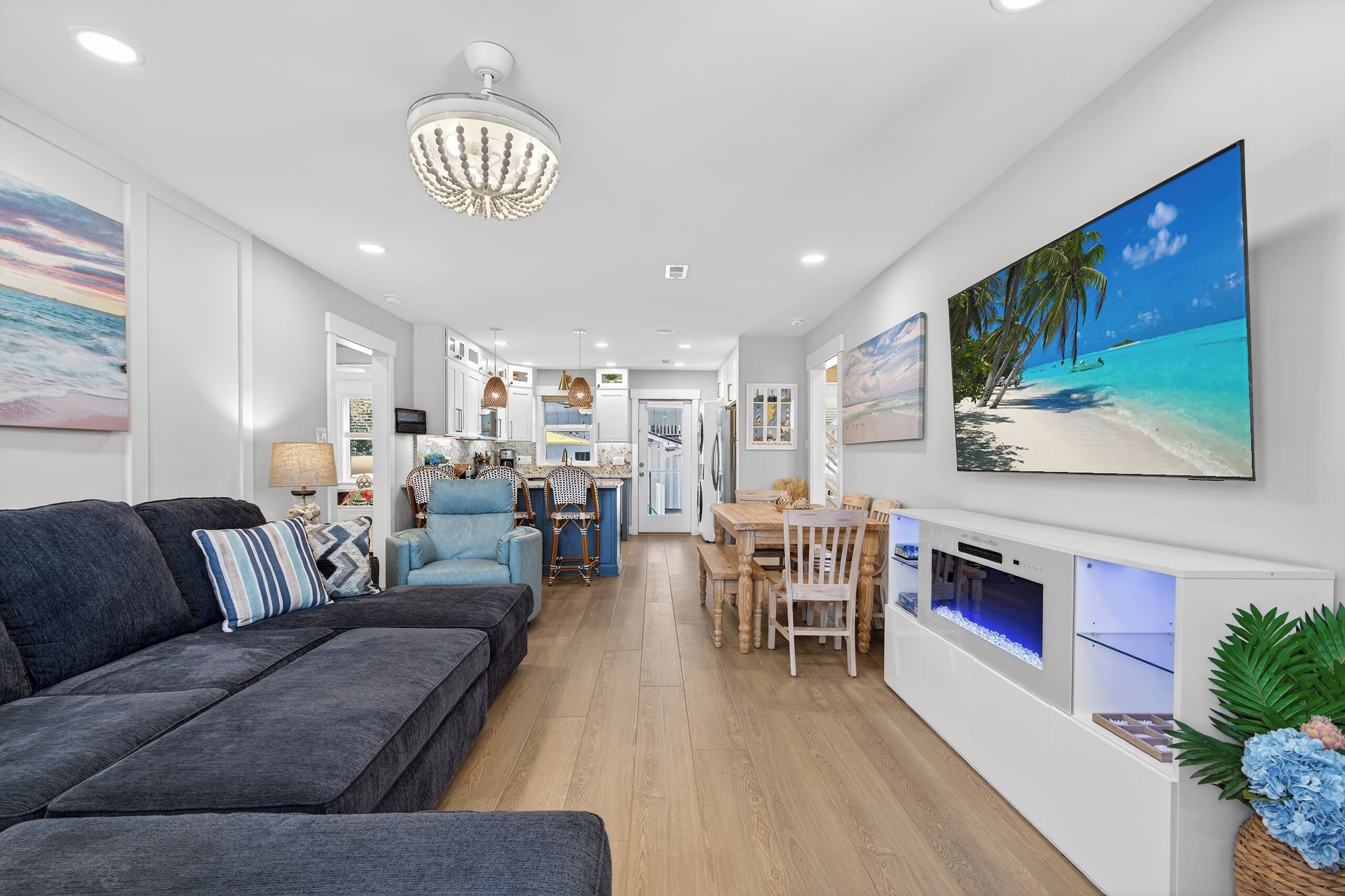 Smart TV, fireplace, computer monitors