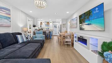 Smart TV, fireplace, computer monitors