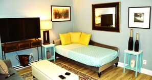 Căn hộ, nhiều phòng ngủ, phù hợp cho người khuyết tật | Khu phòng khách