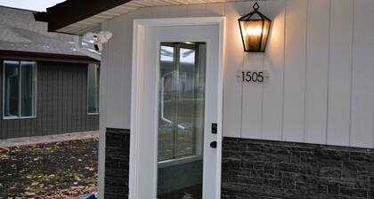 Gather Here 9br, 5BA Group