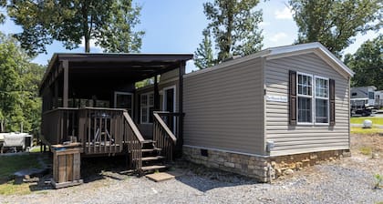 New Cottage 8 at the King Creek Lodge and Marina