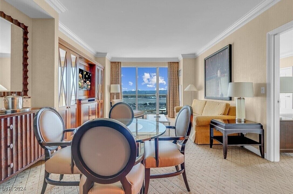 The Signature at MGM Grand by null