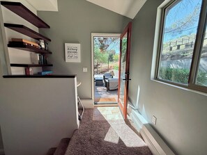 Ferienhaus, Mehrere Betten, Terrasse, Gartenblick (Filbert Reserve) | Innenbereich