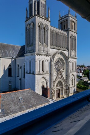 مكان جذب سياحي