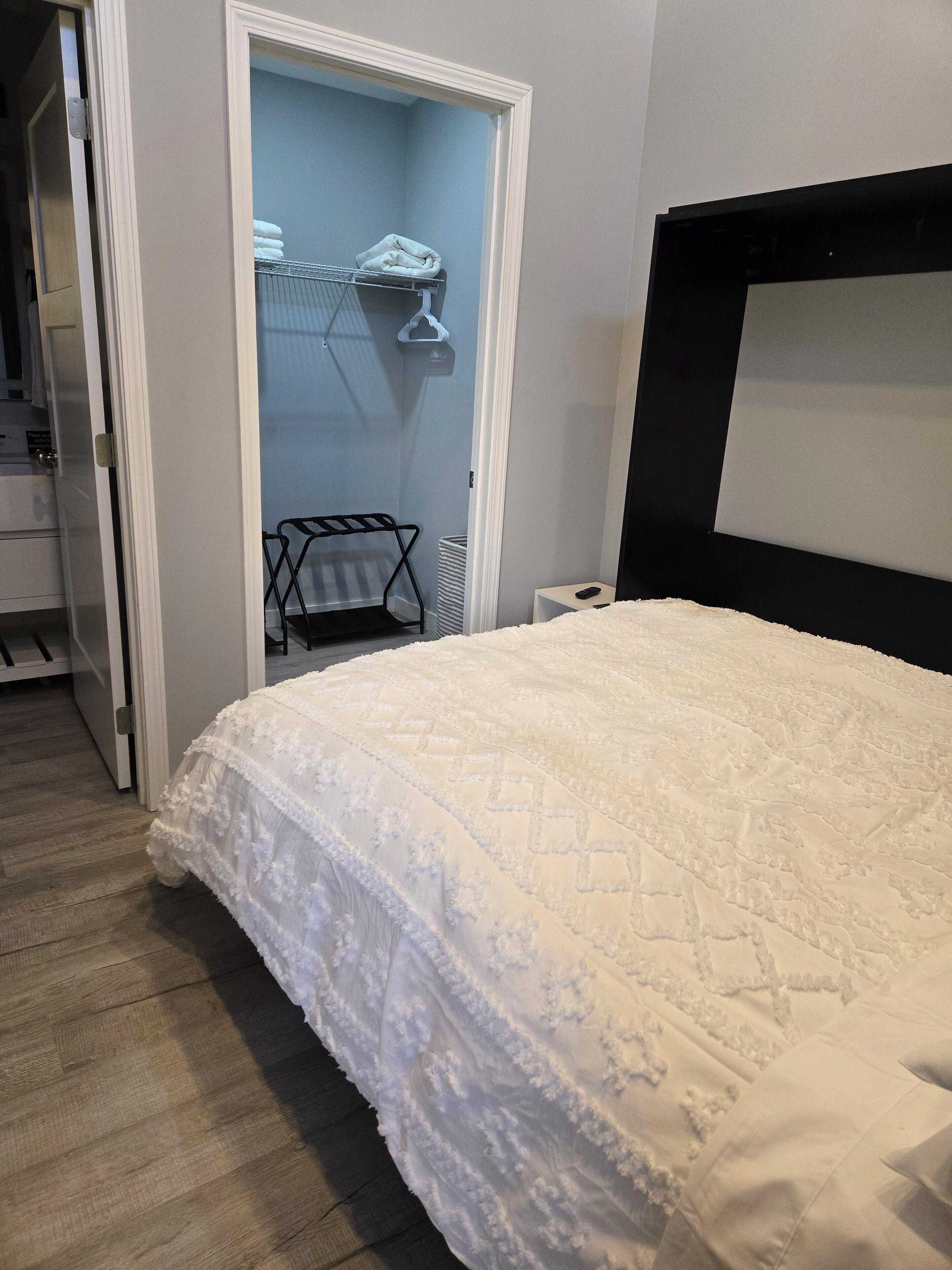 2 chambres, bureau, fer et planche à repasser, Wi-Fi gratuit