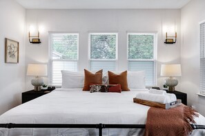 3 bedrooms, WiFi, bed sheets
