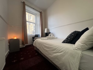 2 chambres, Wi-Fi gratuit, draps fournis