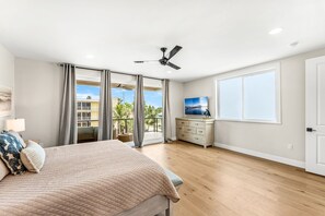 8 bedrooms, desk, iron/ironing board, free WiFi