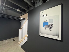 Interior - Modern spacious 313 Dwelling! 3 bedroom - 3 levels (Detroit)