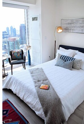 1 slaapkamer, een bureau, een strijkplank/strijkijzer, gratis wifi