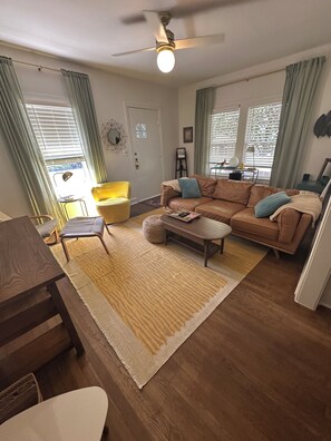 تلفزيون ذكي، كُتُب