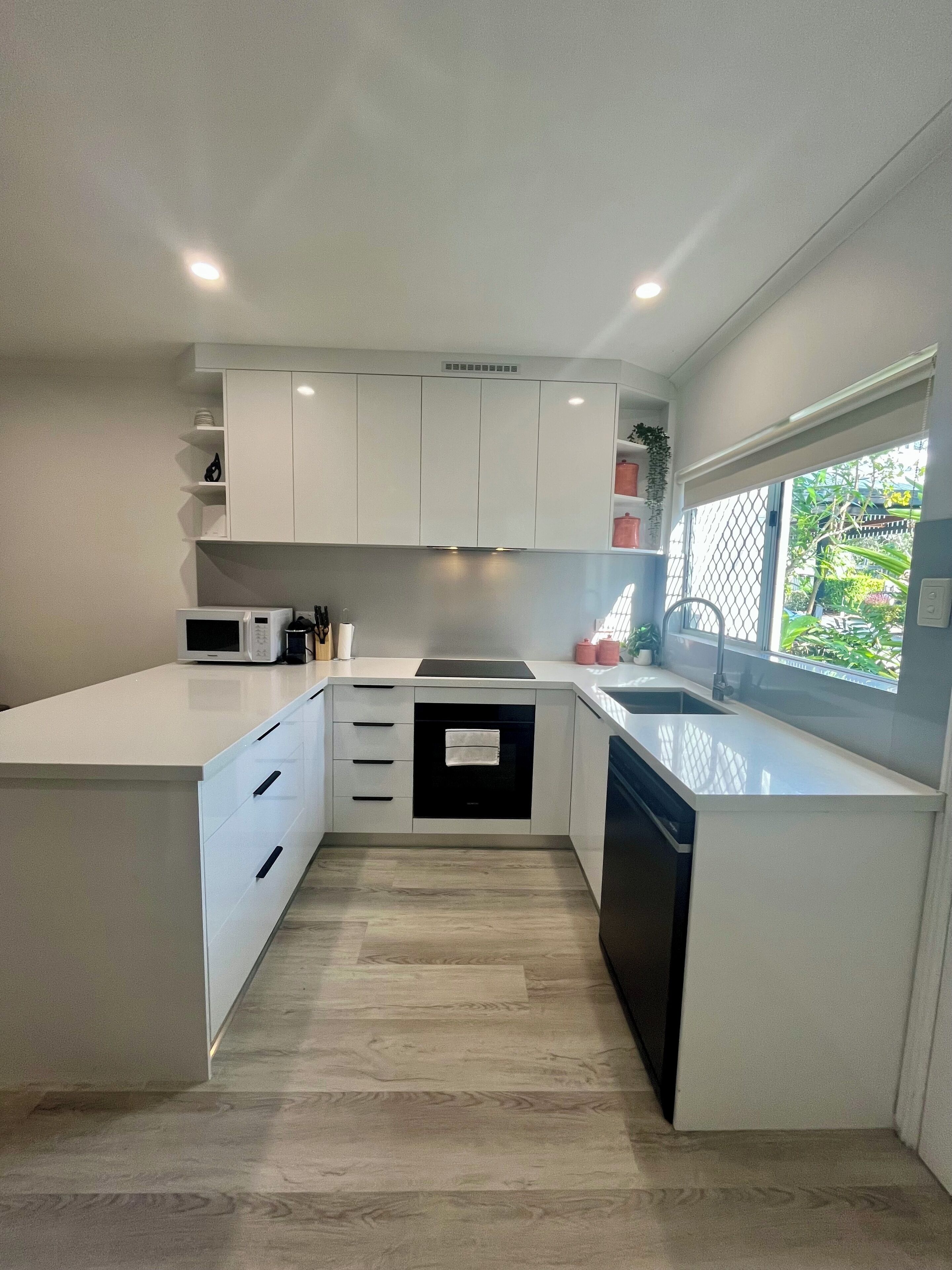 Microwave, oven, stovetop, dishwasher