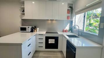 Microwave, oven, stovetop, dishwasher
