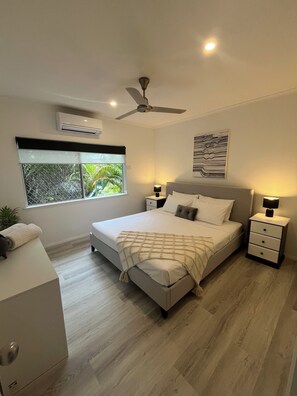 2 chambres, fer et planche à repasser, Wi-Fi gratuit, draps fournis