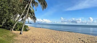 The Lazy Break at Trinity 400m from the beach with great of bars and restaurants