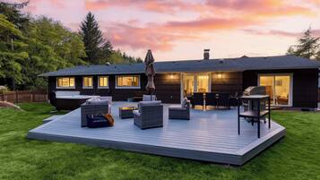 House (4 Bedrooms) | Front of property