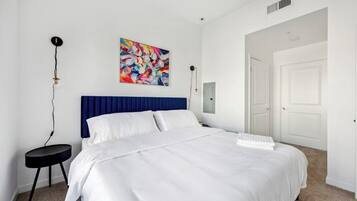 1 chambre, fer et planche Ă repasser, Wi-Fi gratuit, draps fournis