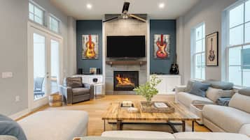 House (4 Bedrooms) | Interior