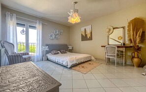 6 quartos, Wi-Fi de cortesia