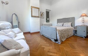 6 quartos, Wi-Fi de cortesia