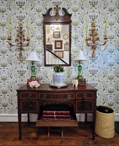 Historic Farmhouse in the Dillwyn countryside. Not far from Farmville.