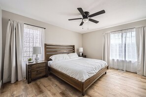 3 Schlafzimmer, Bügeleisen/Bügelbrett, Reisekinderbett, kostenloses WLAN