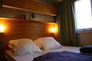 Stacaravan | 2 slaapkamers, individueel gemeubileerd