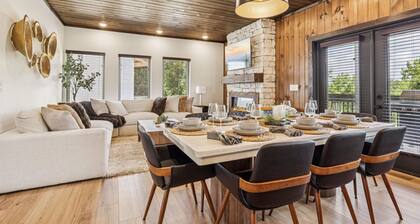 Gorgeous Brand-new Home w Pool Game Room Hot Tub