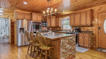 Apartment, Accessible | 3 bedrooms