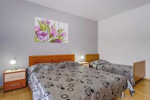 Family Apartment, 2 Bedrooms (Secret Garden Apartment Mali Lošinj)