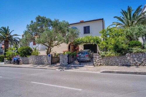 Secret Garden Apartment Mali Losinj