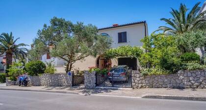 Secret Garden Apartment Mali Losinj