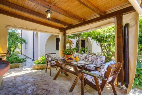 Secret Garden Apartment Mali Losinj