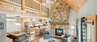 Tuckamore | Private Waterfront on Beaver Mountain Lake | Hot Tub