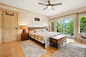 3 chambres, fer et planche à repasser, accès au Wi-Fi (inclus)