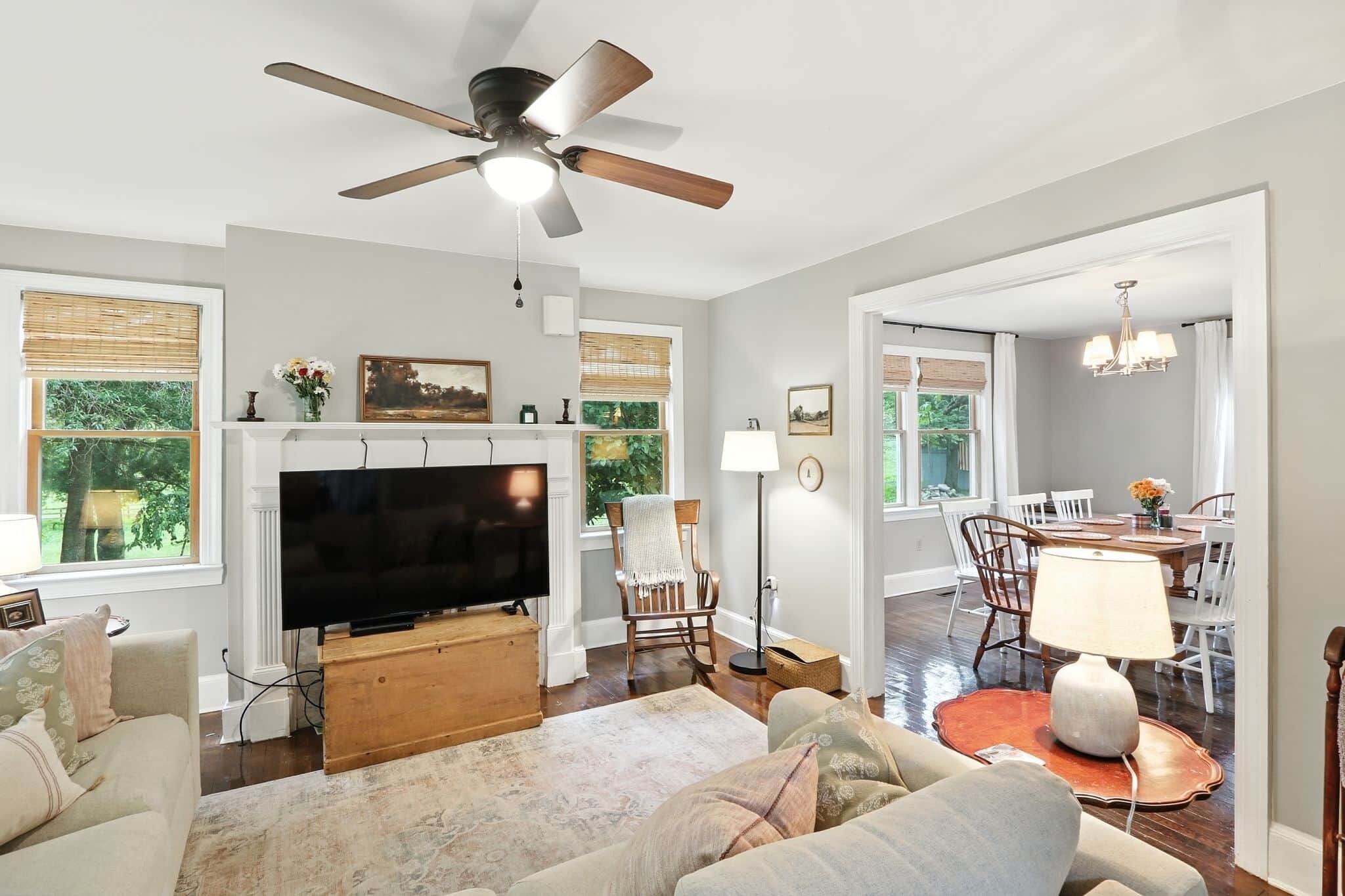 Smart TV, DVD player