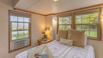 1 quarto, Wi-Fi de cortesia, roupa de cama