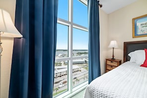 3 chambres, fer et planche à repasser, Wi-Fi gratuit, draps fournis