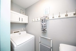 Bloc d'apartaments, diversos llits, balcó, vistes al jardí (Colony Club C5) | Bugaderia