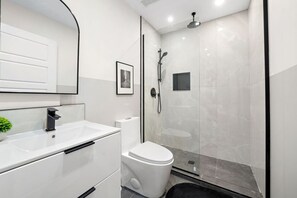 Hårtørrer, håndklæder, Sæbe, Shampoo