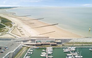 Marina - Gorgeous home in Cadzand with WiFi (Cadzand)