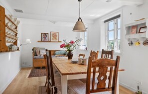 Dining - Nice home in Svaneke with WiFi (Svaneke)