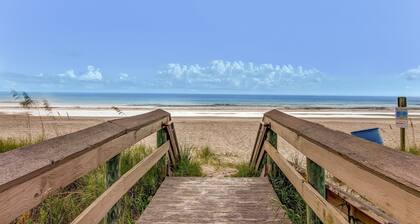 Sleeps 14! Townhome w/ Elevator Near Beach