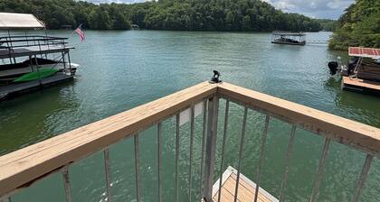 New! Slice of Paradise on Lake Lanier