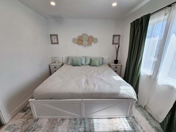 2 bedrooms, WiFi, bed sheets